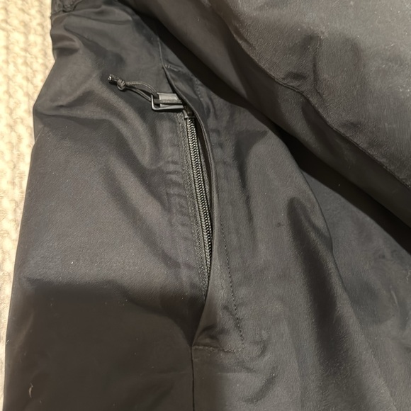 Women’s North Face Parka - Small - Picture 6 of 14